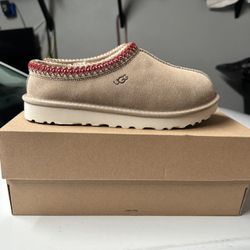 UGG Tasman Slipper Sand Dark Cherry Womens Size 7,8,9 Womens
