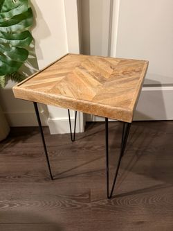 2 wooden side tables