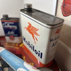 Mobiloil Can