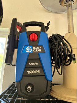 Power washer, compact 1600 psi.