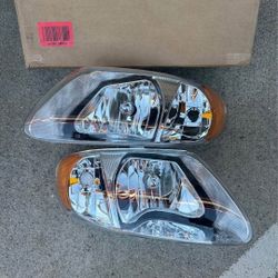 01-07 Chrysler Town & Country/Dodge Caravan/Grand Caravan Headlights faros calaveras micas luces lamps