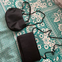 Two adorable women’s black occasions new purses $10 each