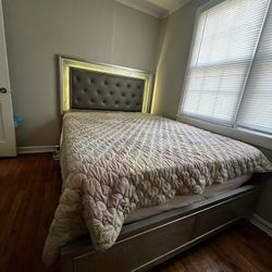 QUEEN BED SET | LED LIGHT UP BED 