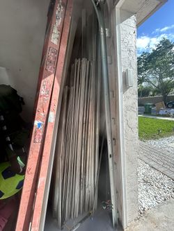 39 Shutters