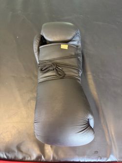 Maroon Bell Boxing Gloves