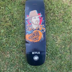 Madrid Stranger Things Hopper Deck