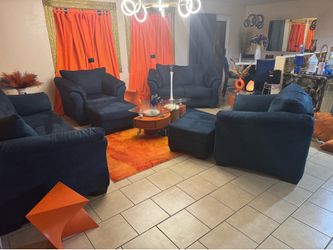 Like New Complete Living Room Set