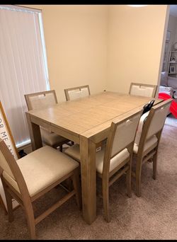 Dining room table