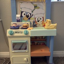 【moving sale】Bluey Kitchen Playset