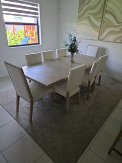 Dining table w chairs