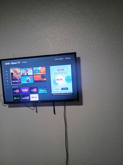 3 smart Roku TV's