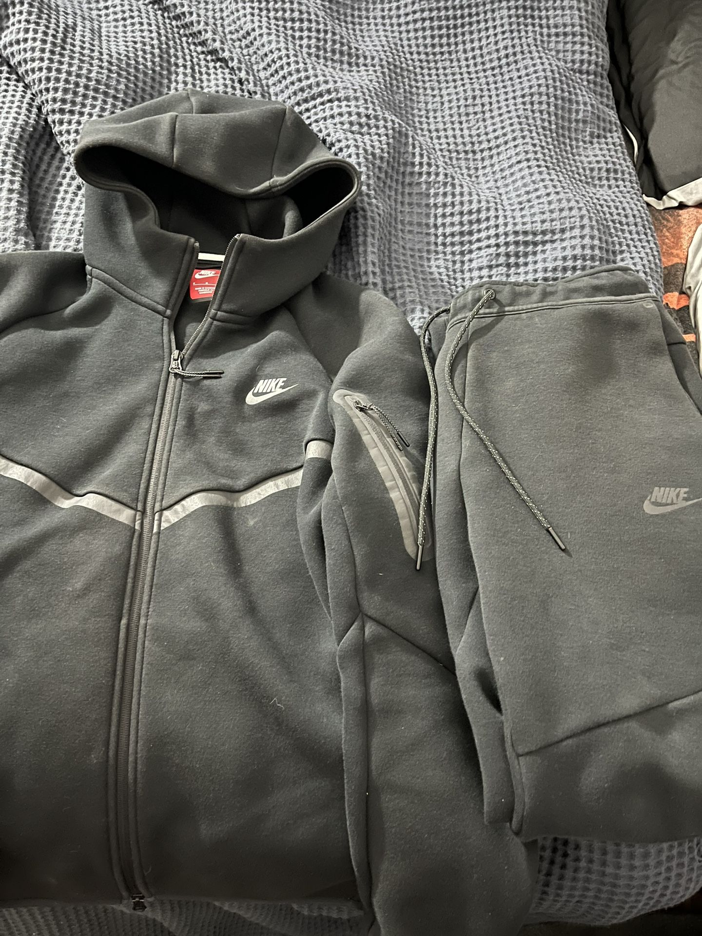 Nike Tech Full Fleece