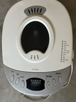 Hamilton Beach 29881 2-Pound Bread Maker, White