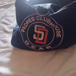 VTG San Diego Padres Duffle Bag Qualcomm Clubhouse Gear w Shoulder Strap