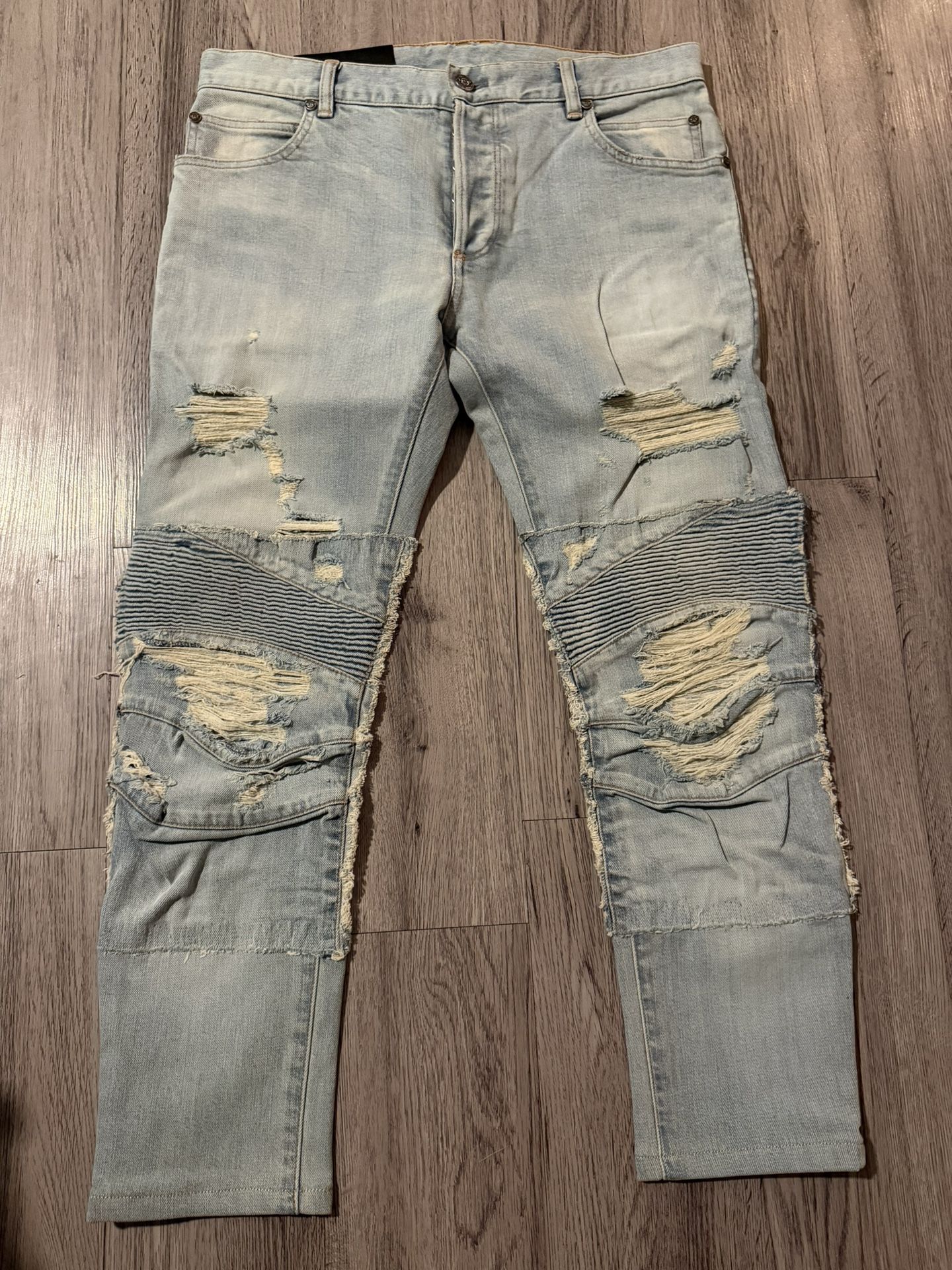 Balmain Biker Moto Distressed Jeans – Light Wash – Size 32 