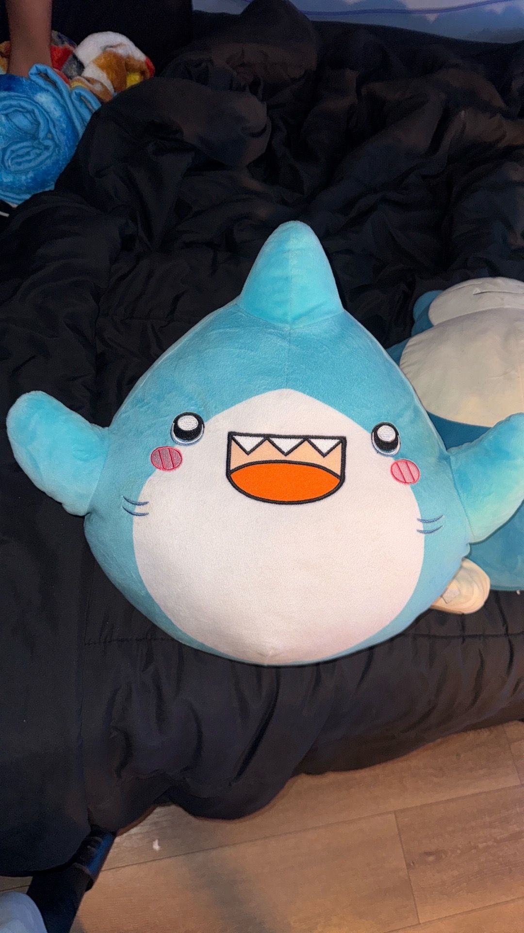 Lanky box plushy