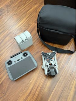 DJI Mini 4 Pro Fly More Combo Plus with DJI RC 2
