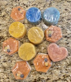 Natural Loofah - Soap Bars / Great for exfoliation on the shower or washing your hands