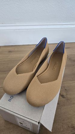 Brand New Never Worn Rothy's the Flat Camel Color size 7