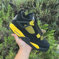 Jordan 4 Yellow Thunder Size 13 Brand New 