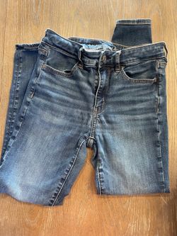 American Eagle high-rise jegging size 6 short