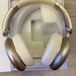 New Wireless  Headphone With Built-in Microphone