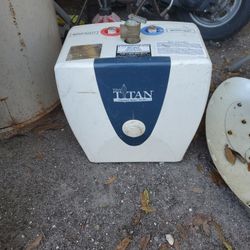 Compact Water Heater 