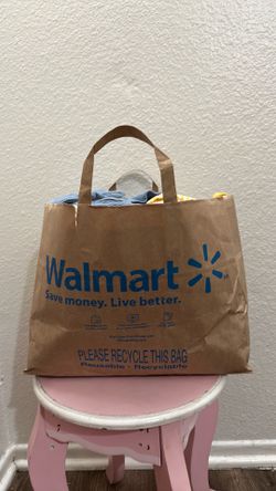 Free baby clothes (0-3 months size) - good condition