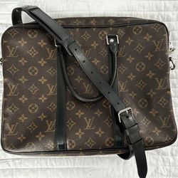 Louis Vuitton Bag (Authentic) 