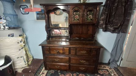 Retro dresser