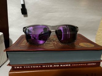 Oakley Holbrook with Purple Mirrored Lenses