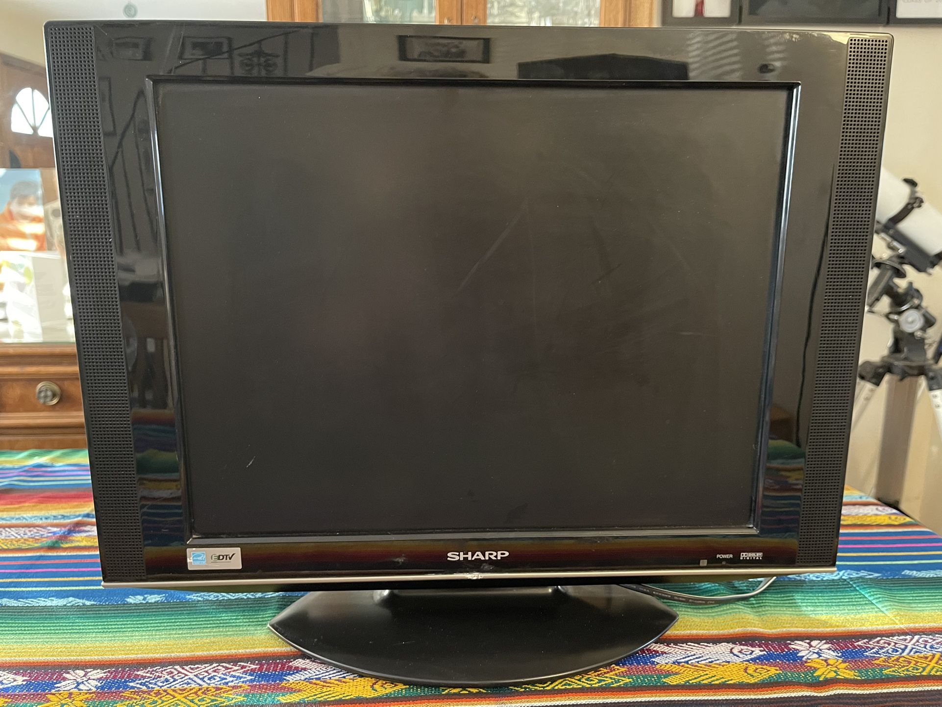 Sharp LC-20SH7U 20” Liquid Crystal TV