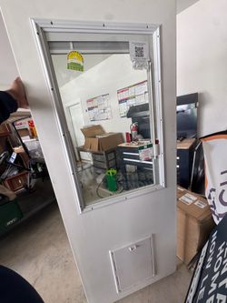 FREE DELIVERY Door w/PET door