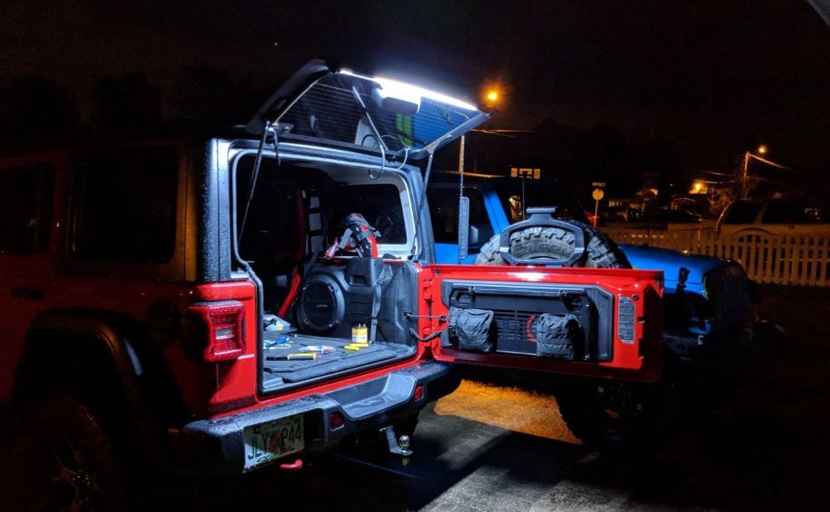 Jeep liftgate led light