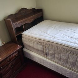 Antique Bedroom Set With Twin Bed