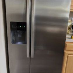 Mini magic Chef And Kenmore Side By Side Door Refrigerator For Sale 