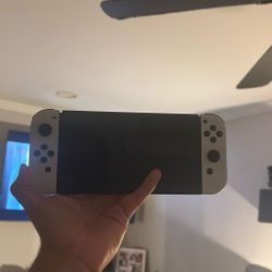 Nintendo OLED switch 