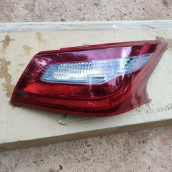 2016 To 2018 Nissan Altima Passenger Side Tail Light OEM Part