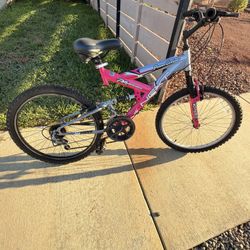 Woman’s 24in Suspension Mtb