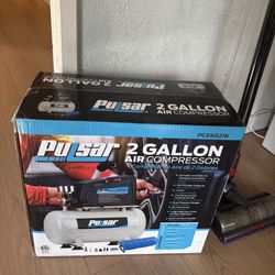 LOW PRICE MOVING- NEW IN BOX $220 + TAX AIR COMPRESSOR 