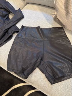 Lululemon bike shorts