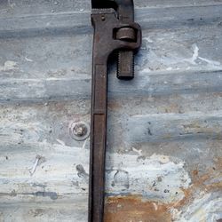Wrench Pipe 24 