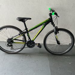 BICYCLE SPECIALIZED 21 SPEED SIZE 26 BRAND NEW