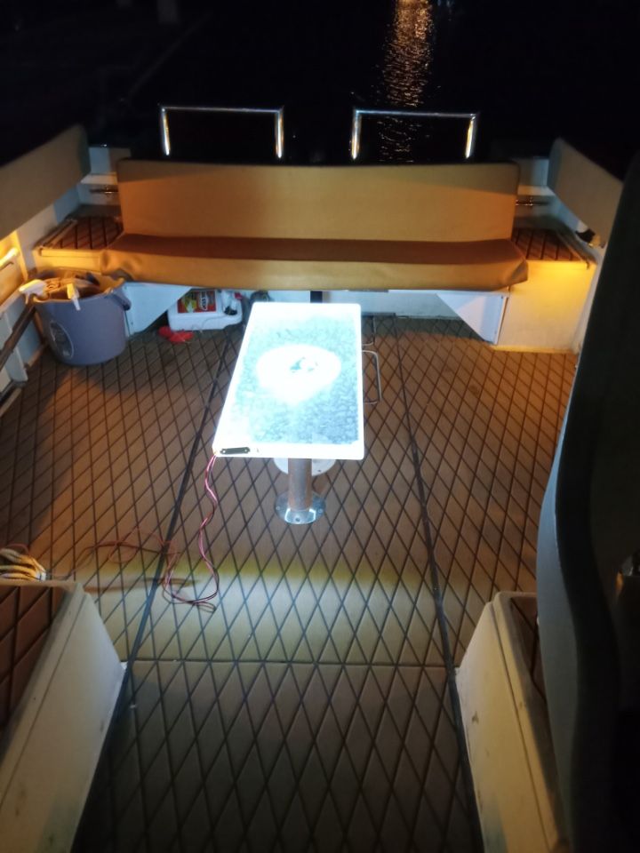 1988 Winner 2280 cuddy sport - sleeps 2 23 feet with all changed