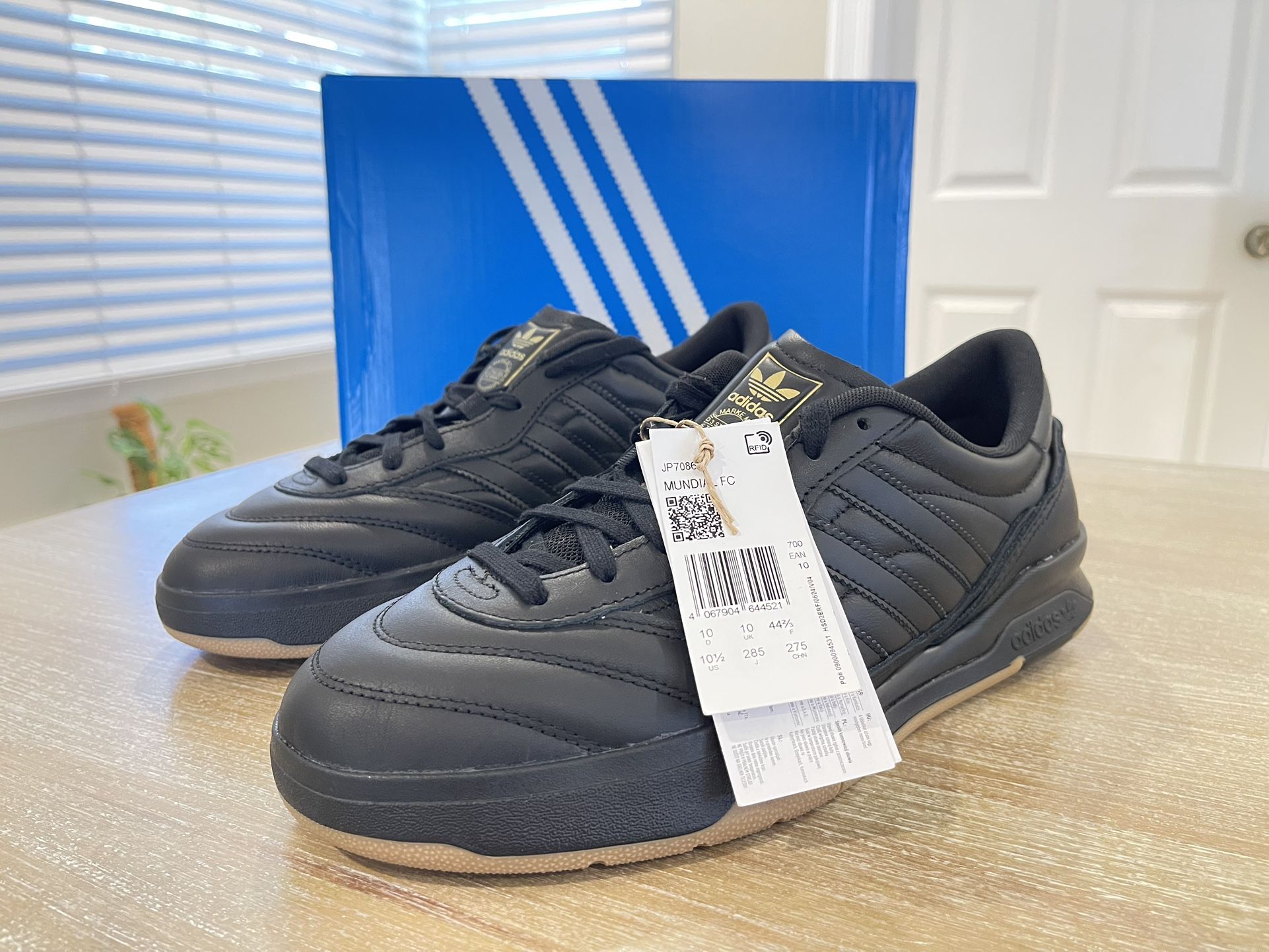 Adidas Mundial FC Black Gum