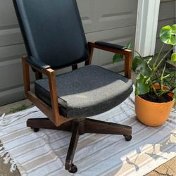 Antique Swivel Tilt Office Chair