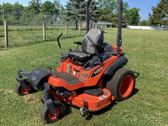 Kubota ZD1211 Commercial Zero Turn