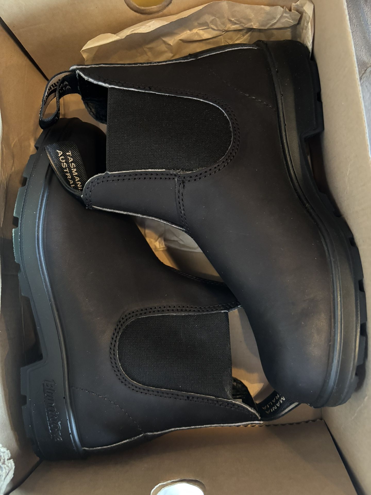 Blundstone Black Premium Leather Unisex Boot