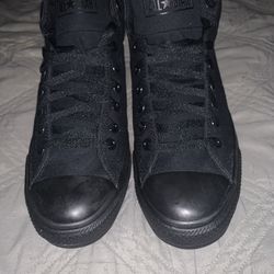 New Black Chuck Taylor Men’s Sneakers Size 11