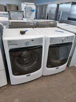 MAYTAG XL washer and dryer set